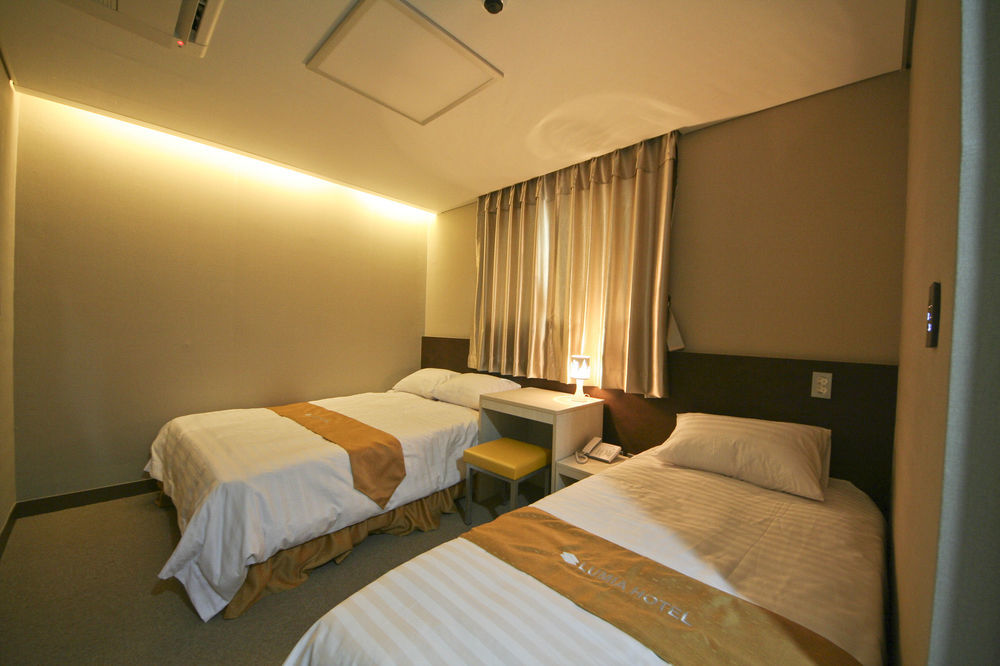 Hotel Lumia Myeongdong โซล ภายนอก รูปภาพ
